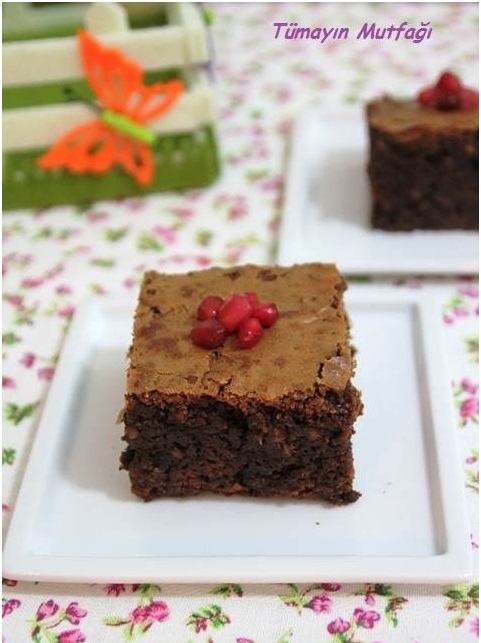 Bitter Çikolatalı Browni