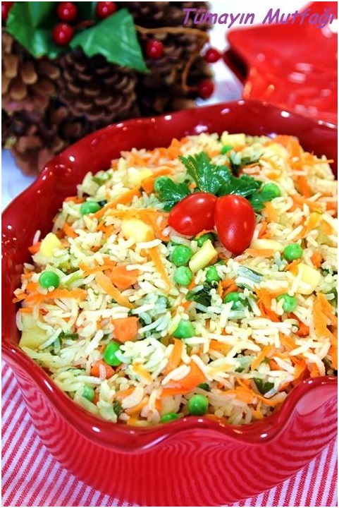 Garnitürlü Pirinç Salatası