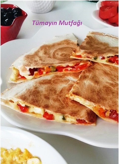 Tavada Kolay Lavaş Börek