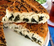 Ispanaklı Açma Çörek