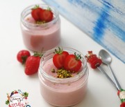 Çilekli Puding (Ev Yapımı)